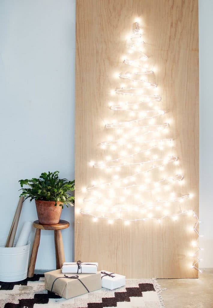 15 ideias criativas para uma árvore de Natal não convencional – BLOG &  DECORE – Ateliê Revestimentos