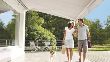 TOLDOS: TENHA MAIS CONFORTO AO AR LIVRE