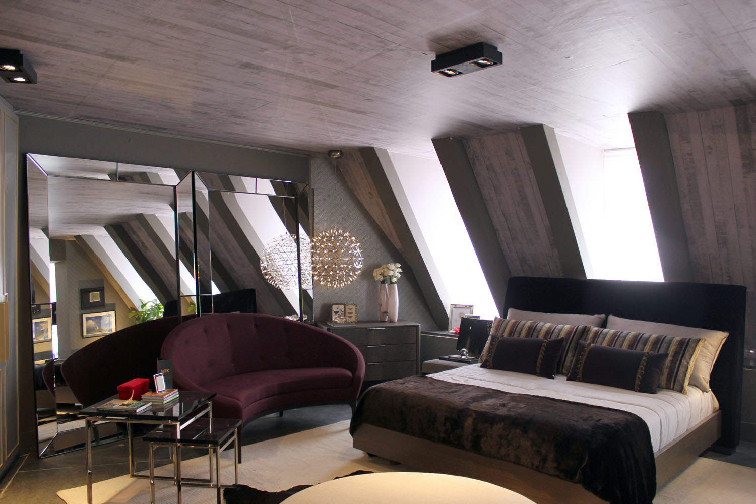 Loft com decor contemporânea inspirada em Paris